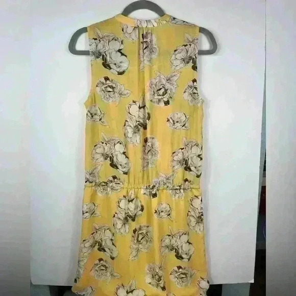 Dalia Yellow Floral Sleeveless Shorts Romper Button neck Womens 6 - Picture 6 of 6